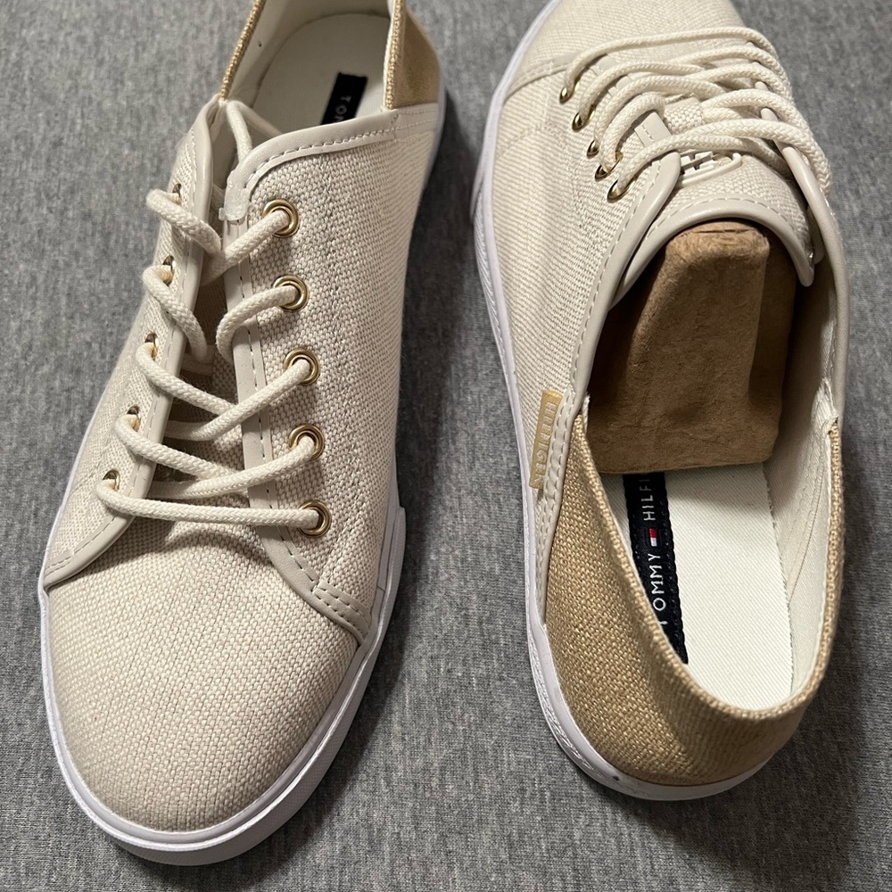 Tommy Hilfiger Brand New canvas shoes. Never worn. Size 9